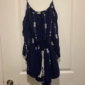 Staples/ off the shoulder short romper